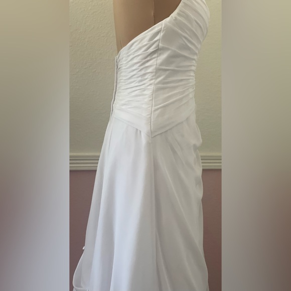 Wedding Gown size 10 - Picture 8 of 16